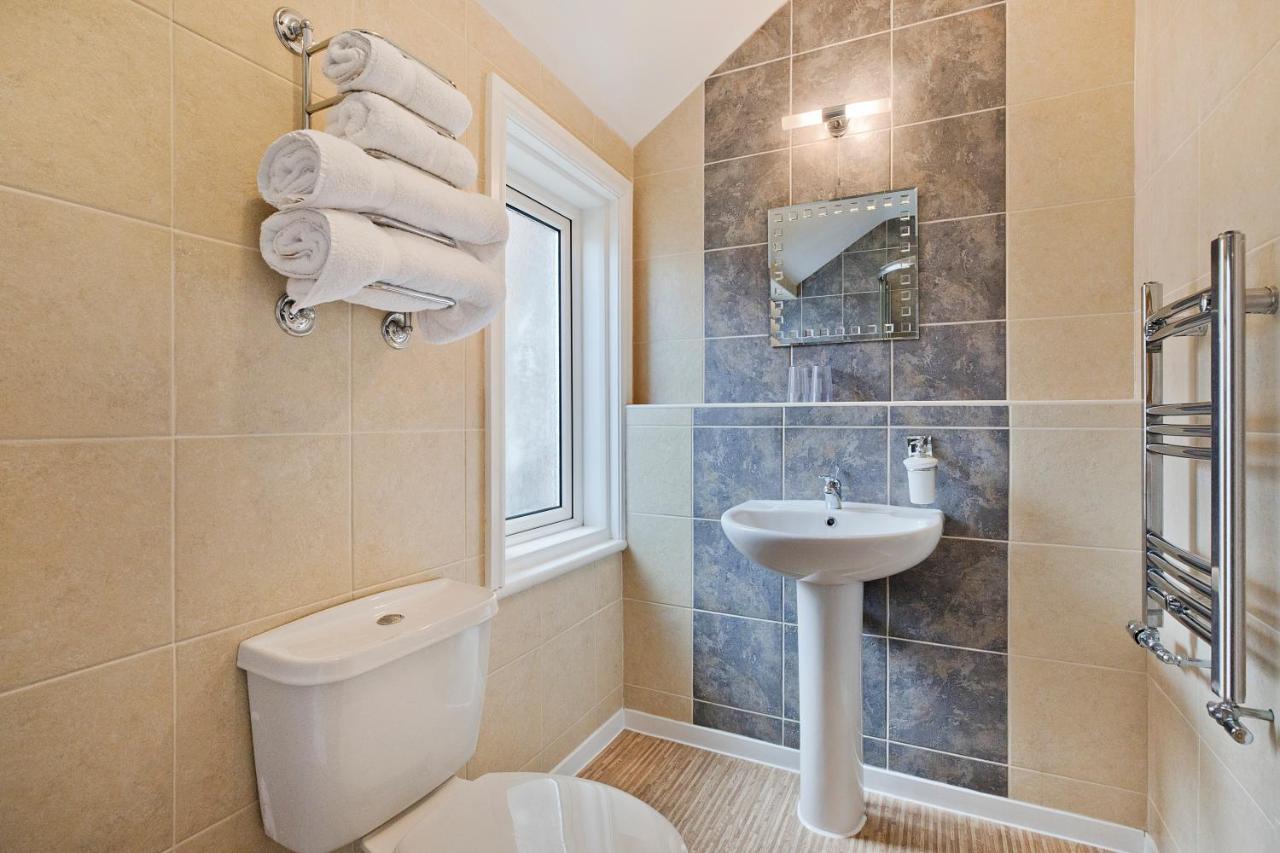 White Rose Guest House ファイリー エクステリア 写真