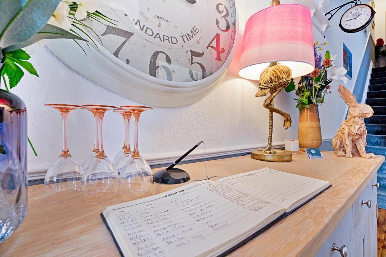 White Rose Guest House ファイリー エクステリア 写真